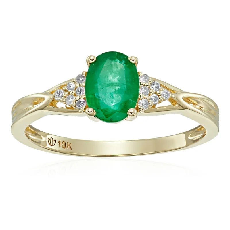 10KT GOLD Emerald and Diamond Ring