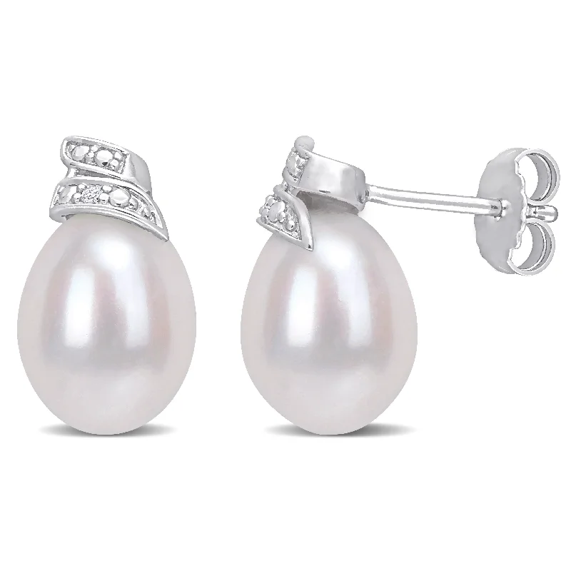 Miadora Sterling Silver Cultured Freshwater Pearl and Diamond Accent Swirl Stud Earrings (6.5-7mm)