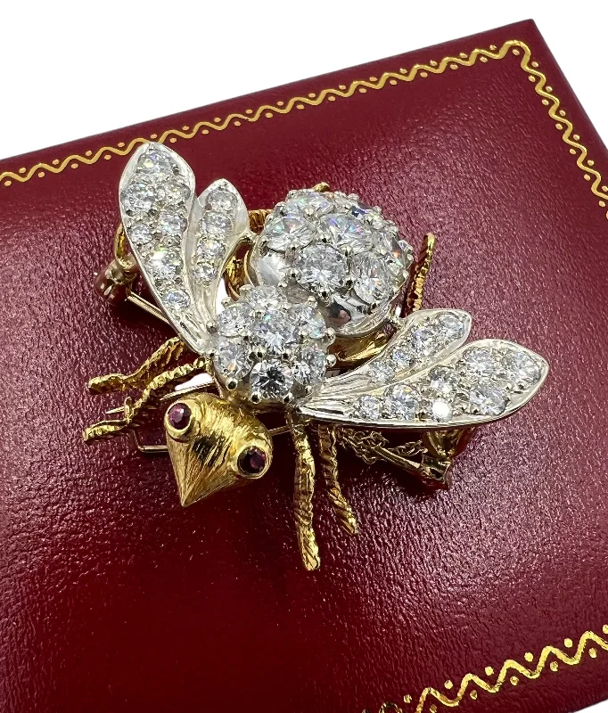 Rosenthal Vintage Extra Large Diamond Ruby Gold Bee Brooch Circa 1970s