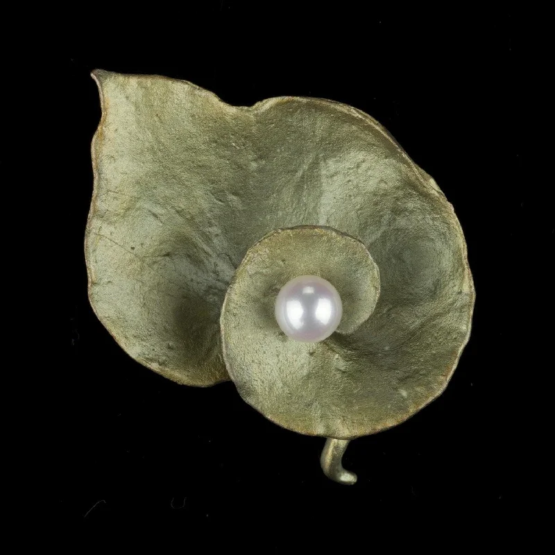 Spiral Geranium Brooch